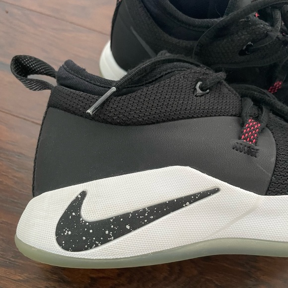 Paul George 2 Youth Basketball Shoes - Picture 4 of 4